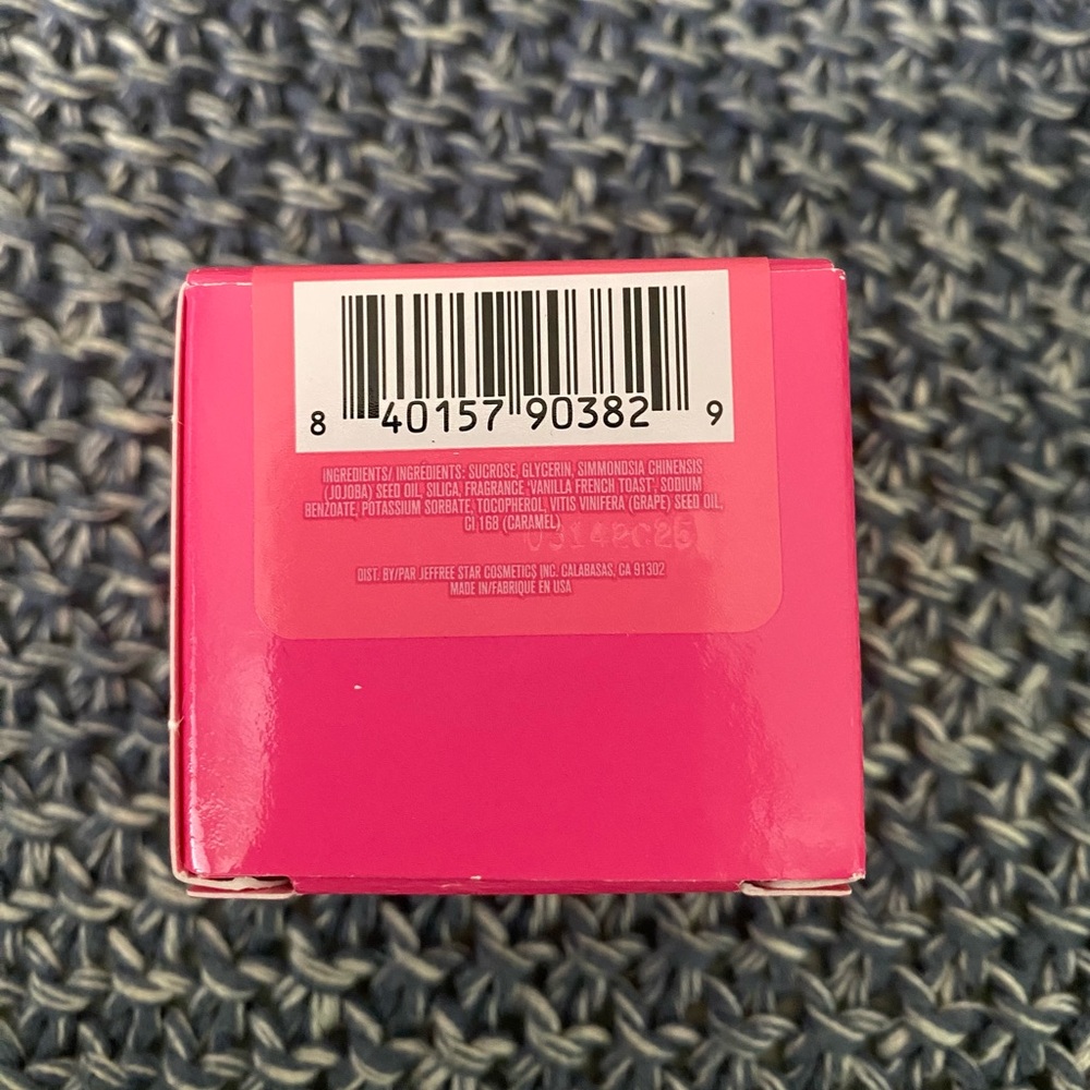 Jeffree Star Velour Lip Scrub - Picture 4 of 4